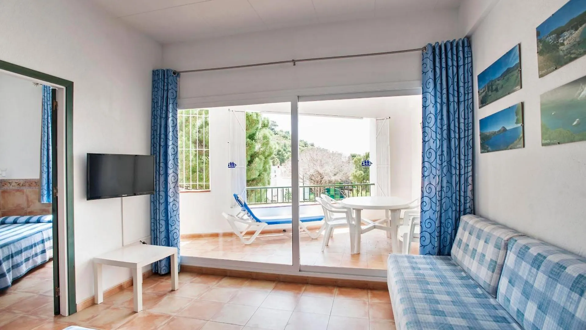 Apartaments El Berganti En Canyelles Petites Roses